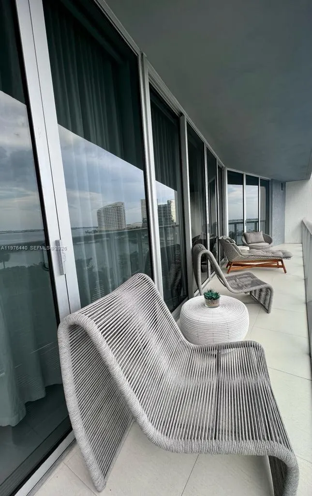 495 Brickell Ave 805, Miami, Florida 33131, Miami, Florida 33131, 2 Bedrooms Bedrooms, ,2 BathroomsBathrooms,Residential,For Sale,495 Brickell Ave 805, Miami, Florida 33131,A11976440