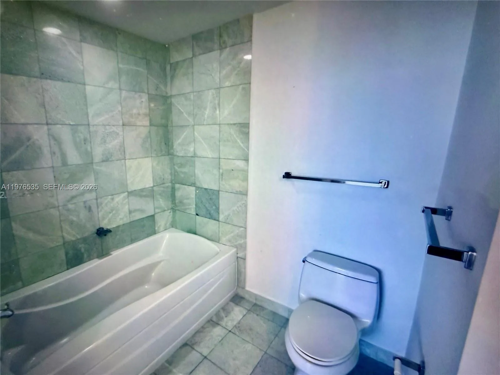 1060 Brickell Ave 3205, Miami, Florida 33131, Miami, Florida 33131, 1 Bedroom Bedrooms, ,1 BathroomBathrooms,Residential Lease,For Rent,1060 Brickell Ave 3205, Miami, Florida 33131,A11976535