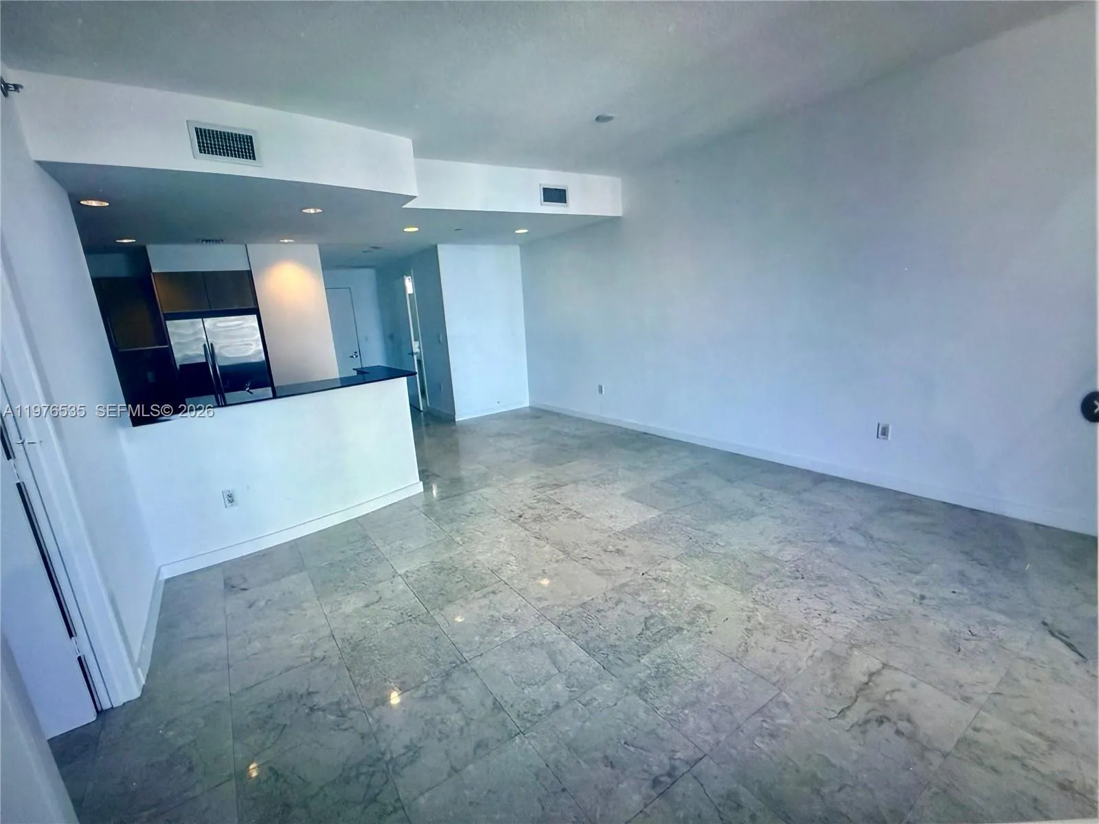 1060 Brickell Ave 3205, Miami, Florida 33131, Miami, Florida 33131, 1 Bedroom Bedrooms, ,1 BathroomBathrooms,Residential Lease,For Rent,1060 Brickell Ave 3205, Miami, Florida 33131,A11976535