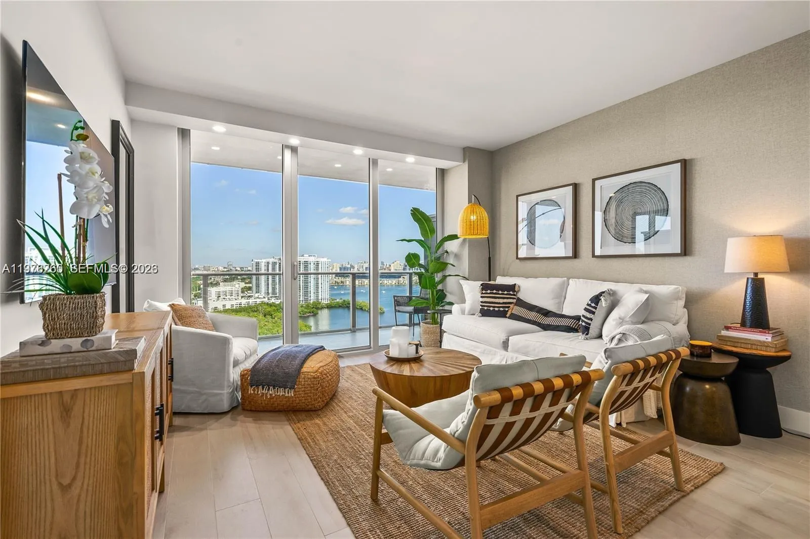 16385 Biscayne Blvd 2406, North Miami Beach, Flori, North Miami Beach, Florida 33160, 2 Bedrooms Bedrooms, ,2 BathroomsBathrooms,Residential Lease,For Rent,16385 Biscayne Blvd 2406, North Miami Beach, Flori,A11976260