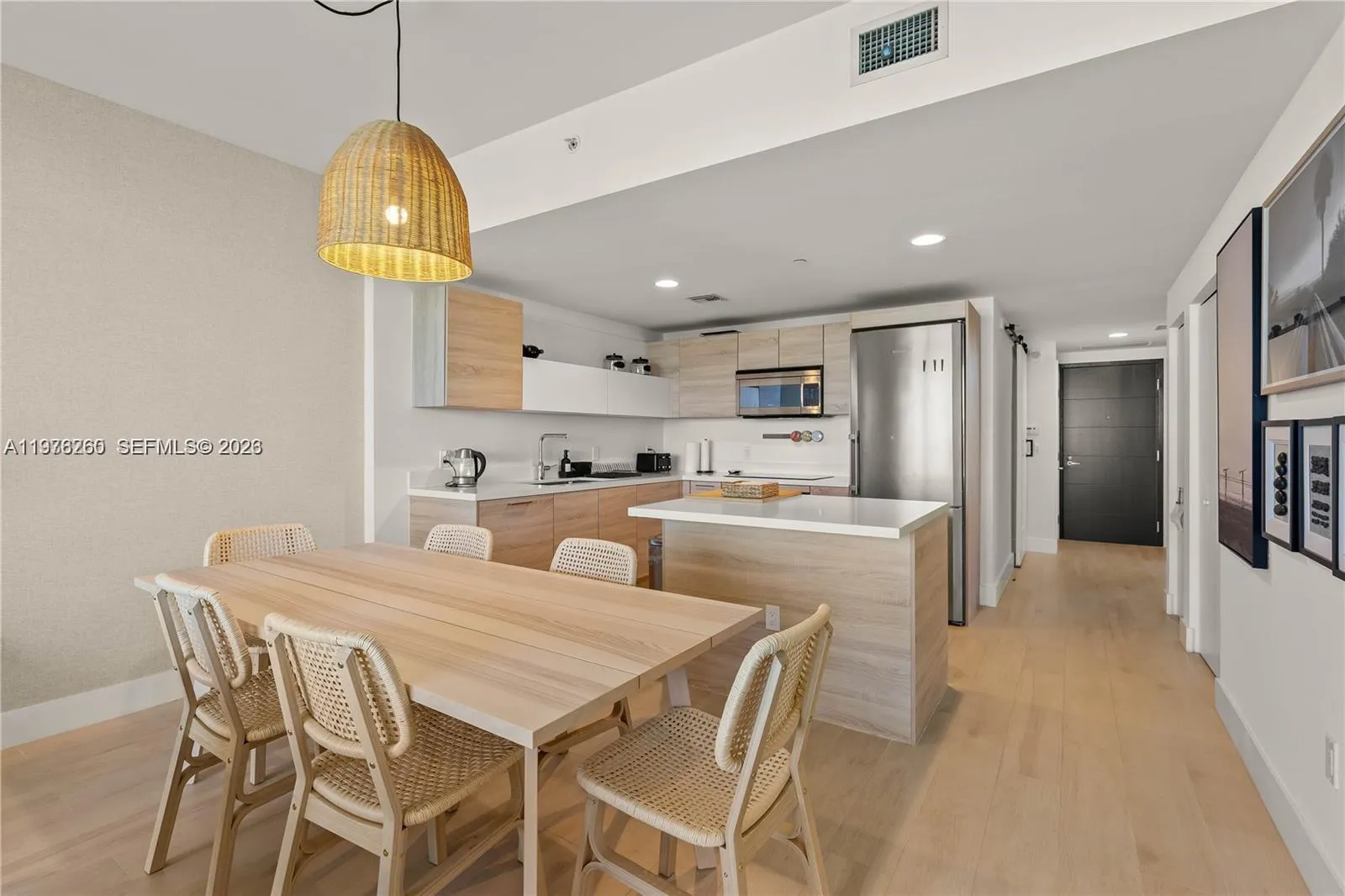 16385 Biscayne Blvd 2406, North Miami Beach, Flori, North Miami Beach, Florida 33160, 2 Bedrooms Bedrooms, ,2 BathroomsBathrooms,Residential Lease,For Rent,16385 Biscayne Blvd 2406, North Miami Beach, Flori,A11976260