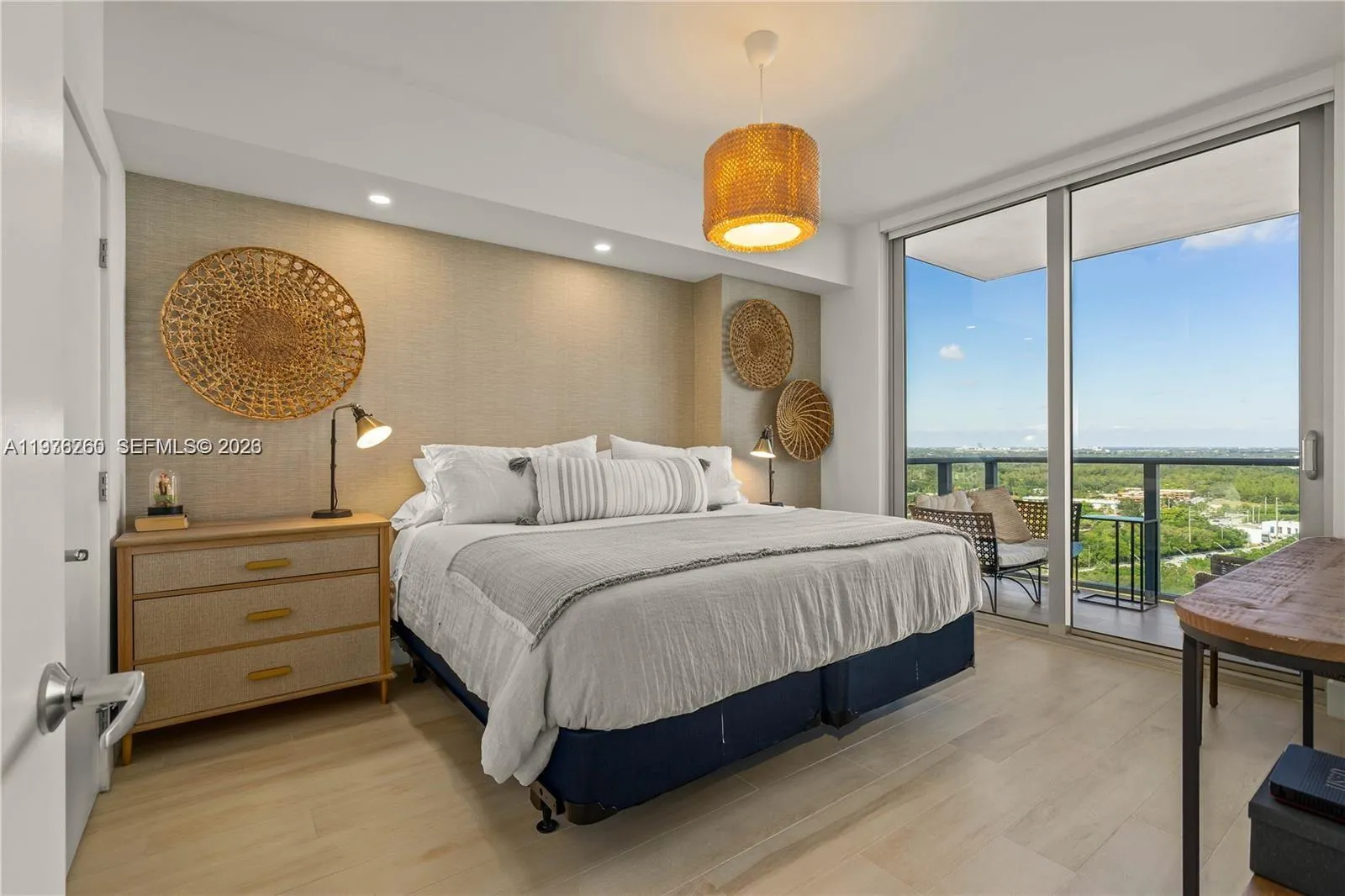 16385 Biscayne Blvd 2406, North Miami Beach, Flori, North Miami Beach, Florida 33160, 2 Bedrooms Bedrooms, ,2 BathroomsBathrooms,Residential Lease,For Rent,16385 Biscayne Blvd 2406, North Miami Beach, Flori,A11976260