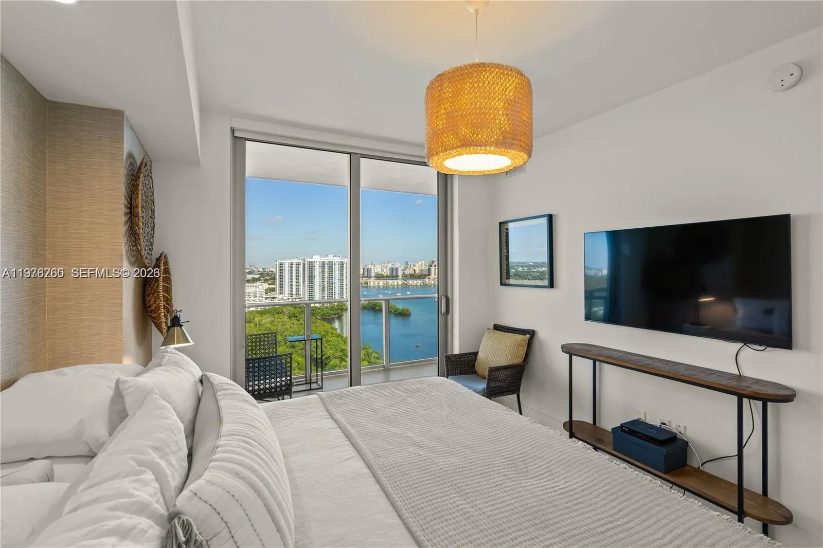 16385 Biscayne Blvd 2406, North Miami Beach, Flori, North Miami Beach, Florida 33160, 2 Bedrooms Bedrooms, ,2 BathroomsBathrooms,Residential Lease,For Rent,16385 Biscayne Blvd 2406, North Miami Beach, Flori,A11976260