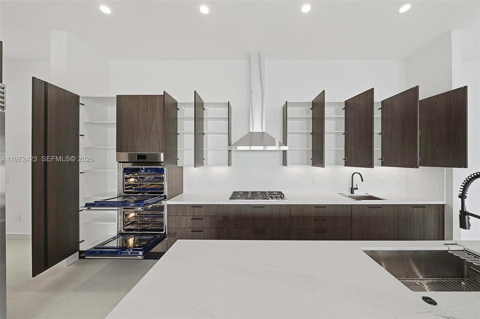 5718 Ashwood Cir W 5718, Hollywood, Florida 33312, Hollywood, Florida 33312, 5 Bedrooms Bedrooms, ,5 BathroomsBathrooms,Residential Lease,For Rent,5718 Ashwood Cir W 5718, Hollywood, Florida 33312,A11972423