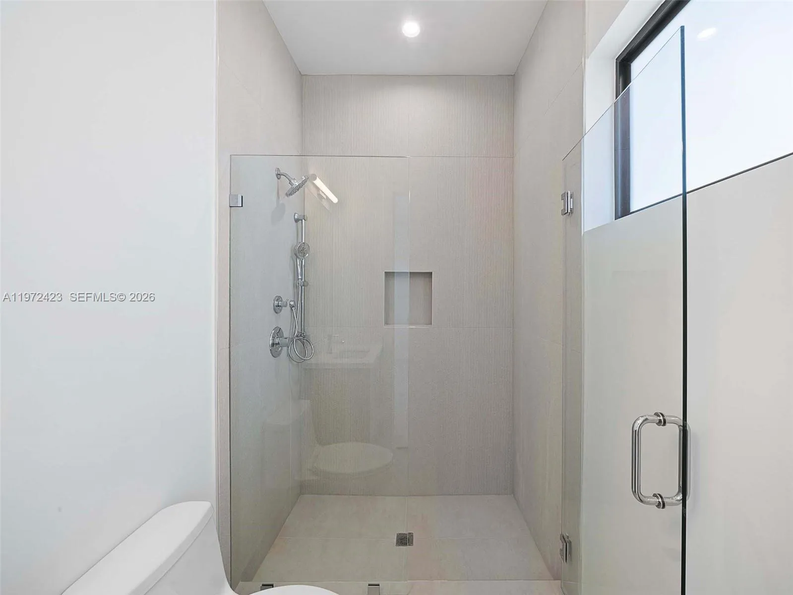 5718 Ashwood Cir W 5718, Hollywood, Florida 33312, Hollywood, Florida 33312, 5 Bedrooms Bedrooms, ,5 BathroomsBathrooms,Residential Lease,For Rent,5718 Ashwood Cir W 5718, Hollywood, Florida 33312,A11972423