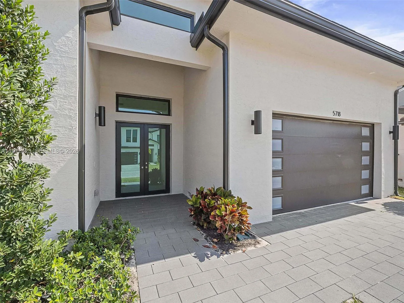 5718 Ashwood Cir W 5718, Hollywood, Florida 33312, Hollywood, Florida 33312, 5 Bedrooms Bedrooms, ,5 BathroomsBathrooms,Residential Lease,For Rent,5718 Ashwood Cir W 5718, Hollywood, Florida 33312,A11972423