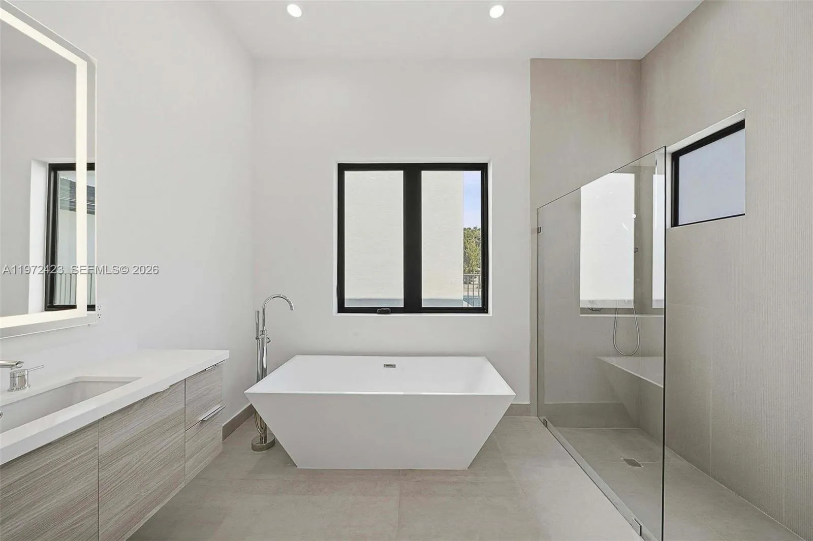 5718 Ashwood Cir W 5718, Hollywood, Florida 33312, Hollywood, Florida 33312, 5 Bedrooms Bedrooms, ,5 BathroomsBathrooms,Residential Lease,For Rent,5718 Ashwood Cir W 5718, Hollywood, Florida 33312,A11972423