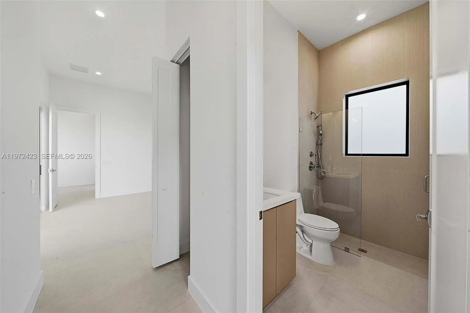 5718 Ashwood Cir W 5718, Hollywood, Florida 33312, Hollywood, Florida 33312, 5 Bedrooms Bedrooms, ,5 BathroomsBathrooms,Residential Lease,For Rent,5718 Ashwood Cir W 5718, Hollywood, Florida 33312,A11972423