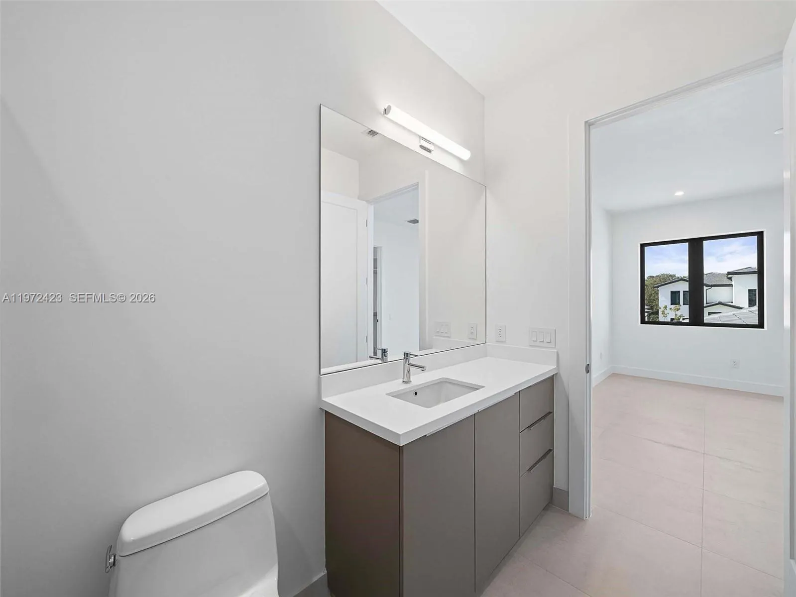 5718 Ashwood Cir W 5718, Hollywood, Florida 33312, Hollywood, Florida 33312, 5 Bedrooms Bedrooms, ,5 BathroomsBathrooms,Residential Lease,For Rent,5718 Ashwood Cir W 5718, Hollywood, Florida 33312,A11972423