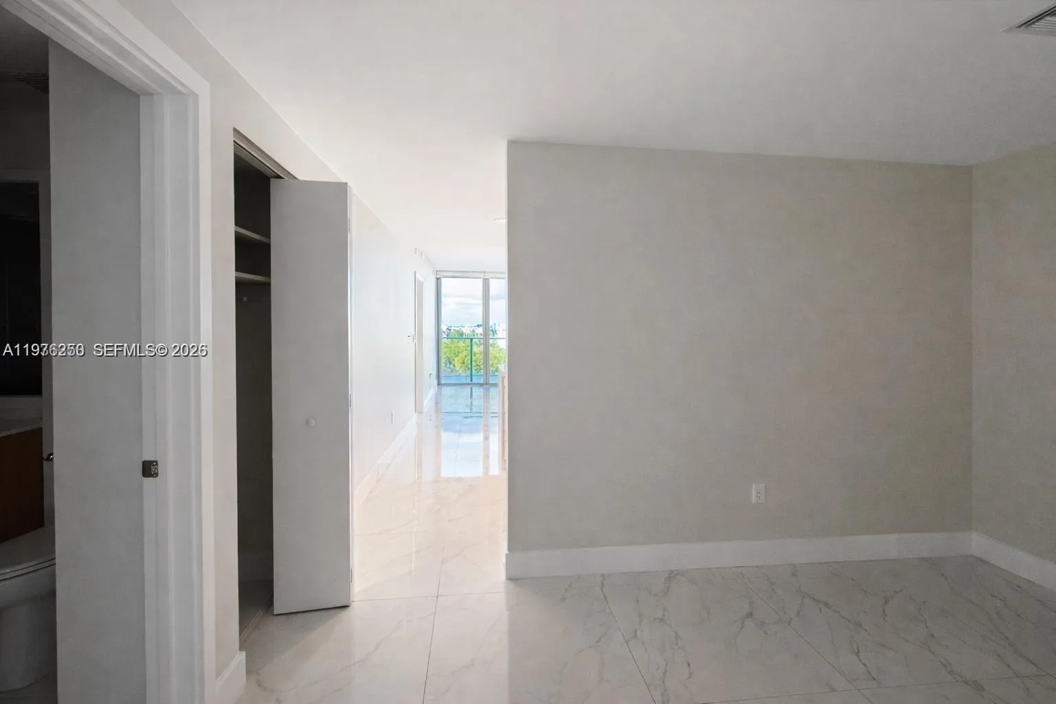 16385 Biscayne Blvd 1102, North Miami Beach, Flori, North Miami Beach, Florida 33160, 1 Bedroom Bedrooms, ,2 BathroomsBathrooms,Residential Lease,For Rent,16385 Biscayne Blvd 1102, North Miami Beach, Flori,A11976250