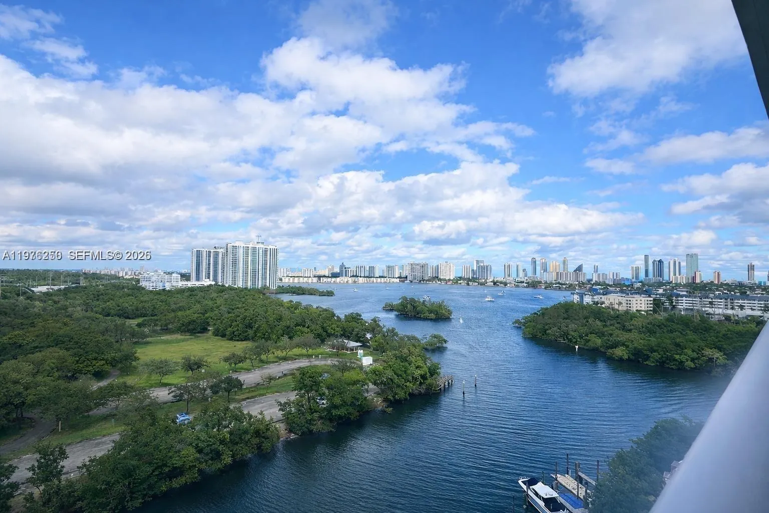 16385 Biscayne Blvd 1102, North Miami Beach, Flori, North Miami Beach, Florida 33160, 1 Bedroom Bedrooms, ,2 BathroomsBathrooms,Residential Lease,For Rent,16385 Biscayne Blvd 1102, North Miami Beach, Flori,A11976250