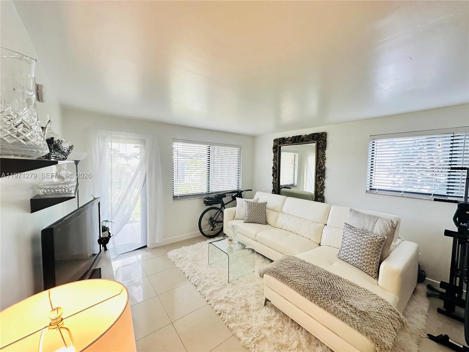 301 Golden Isles Dr 114, Hallandale Beach, Florida, Hallandale Beach, Florida 33009, 1 Bedroom Bedrooms, ,1 BathroomBathrooms,Residential Lease,For Rent,301 Golden Isles Dr 114, Hallandale Beach, Florida,A11971279