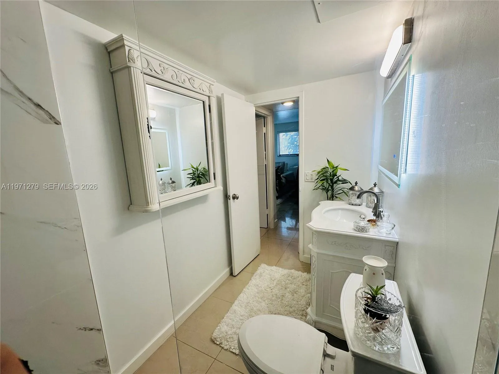 301 Golden Isles Dr 114, Hallandale Beach, Florida, Hallandale Beach, Florida 33009, 1 Bedroom Bedrooms, ,1 BathroomBathrooms,Residential Lease,For Rent,301 Golden Isles Dr 114, Hallandale Beach, Florida,A11971279