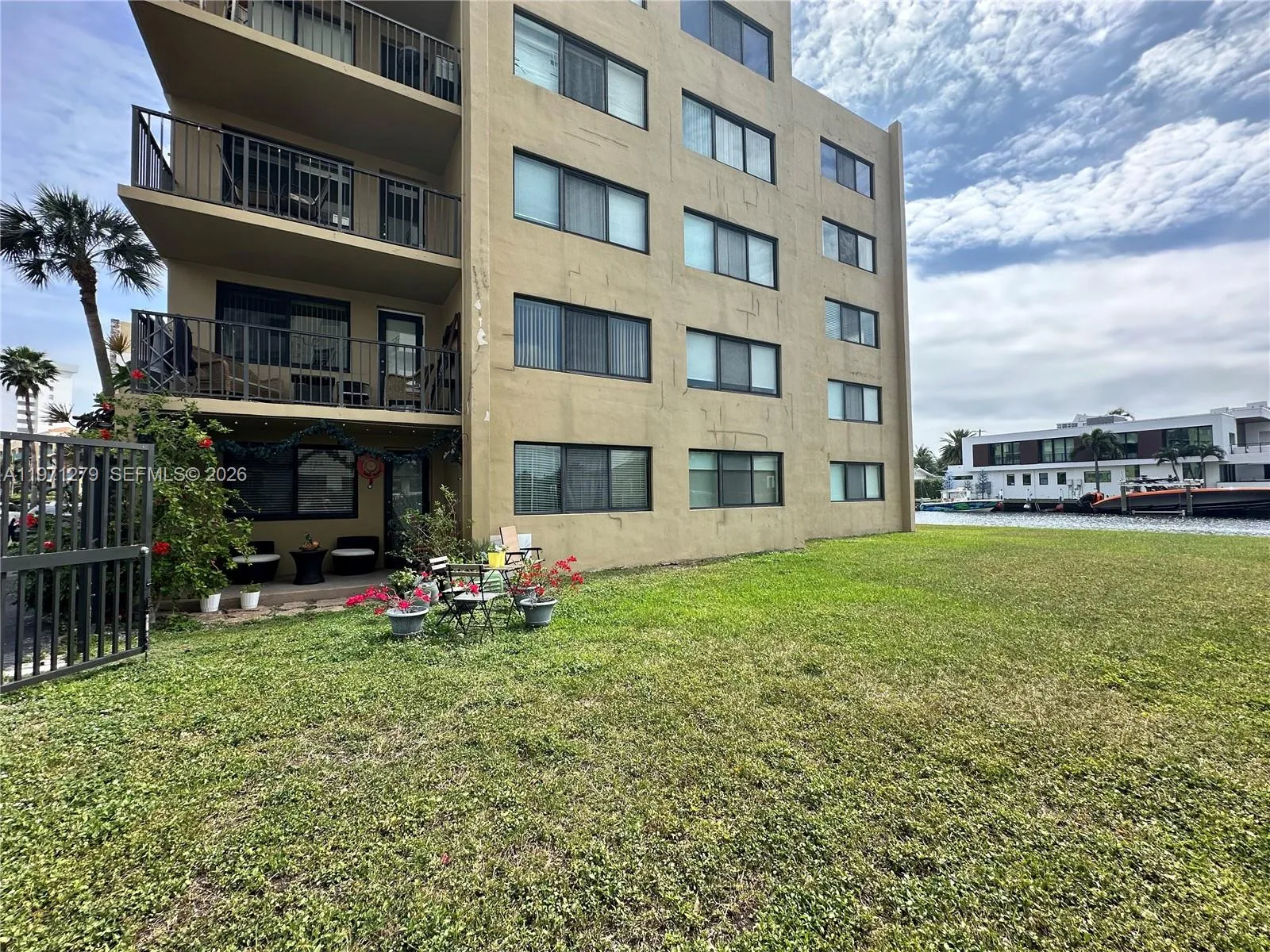 301 Golden Isles Dr 114, Hallandale Beach, Florida, Hallandale Beach, Florida 33009, 1 Bedroom Bedrooms, ,1 BathroomBathrooms,Residential Lease,For Rent,301 Golden Isles Dr 114, Hallandale Beach, Florida,A11971279