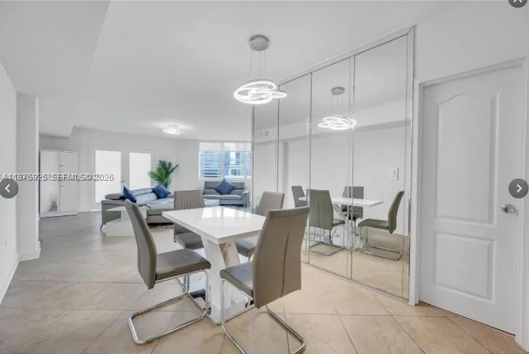 999 Brickell Bay Dr 2007, Miami, Florida 33131, Miami, Florida 33131, 1 Bedroom Bedrooms, ,1 BathroomBathrooms,Residential,For Sale,999 Brickell Bay Dr 2007, Miami, Florida 33131,A11975925