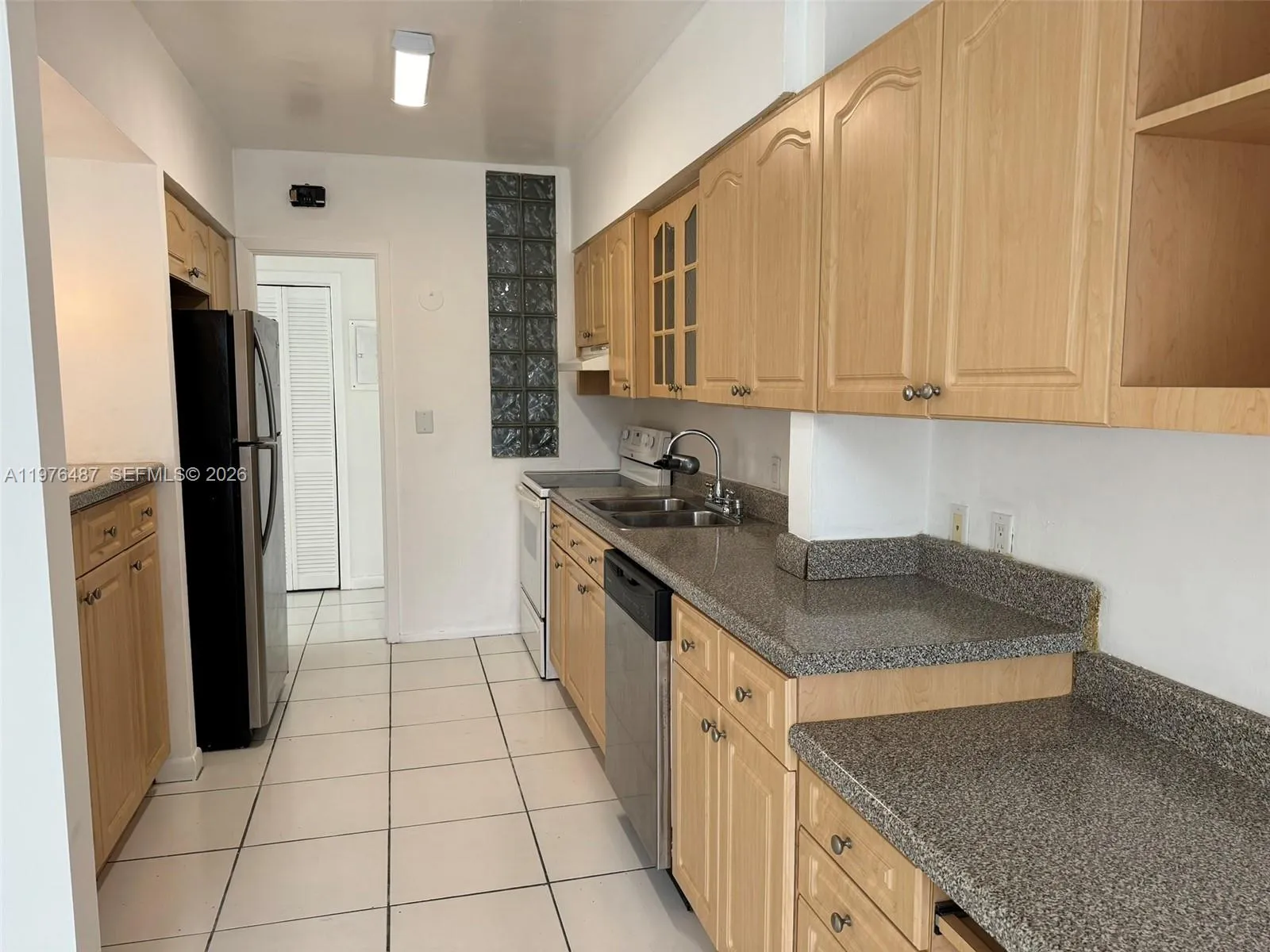 10210 Collins Ave 107, Bal Harbour, Florida 33154, Bal Harbour, Florida 33154, 1 Bedroom Bedrooms, ,1 BathroomBathrooms,Residential Lease,For Rent,10210 Collins Ave 107, Bal Harbour, Florida 33154,A11976487