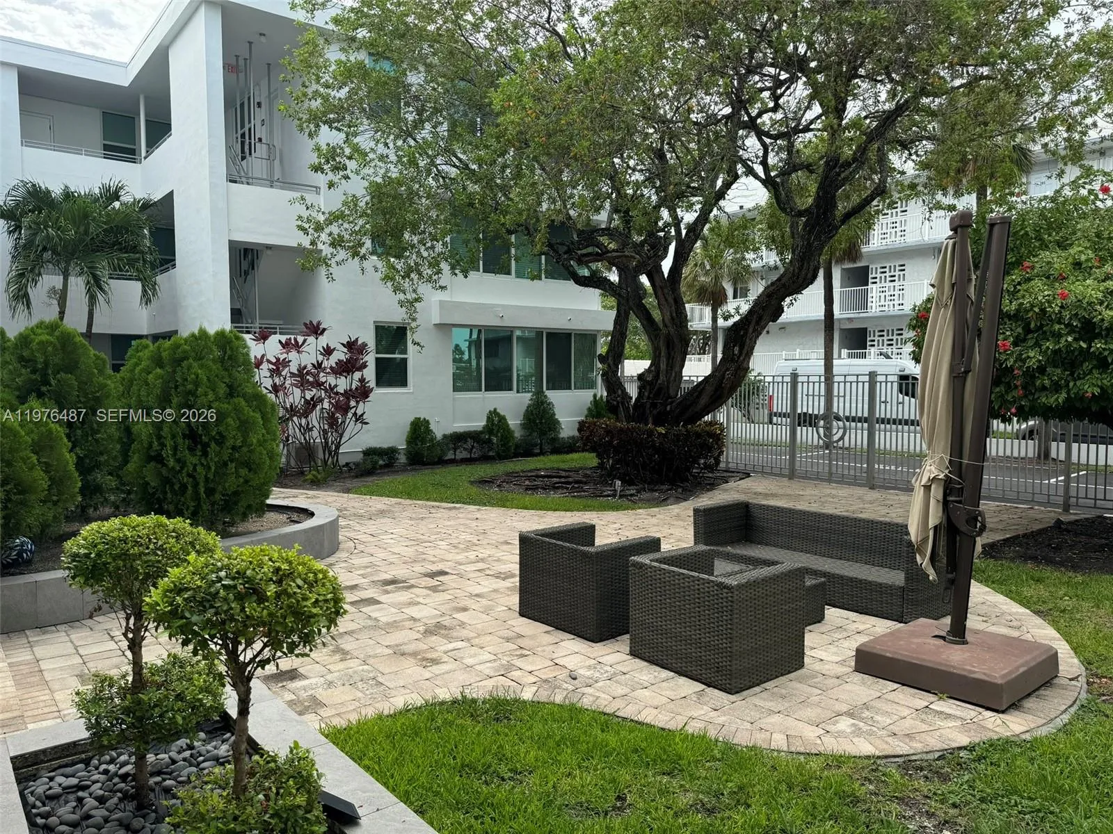 10210 Collins Ave 107, Bal Harbour, Florida 33154, Bal Harbour, Florida 33154, 1 Bedroom Bedrooms, ,1 BathroomBathrooms,Residential Lease,For Rent,10210 Collins Ave 107, Bal Harbour, Florida 33154,A11976487