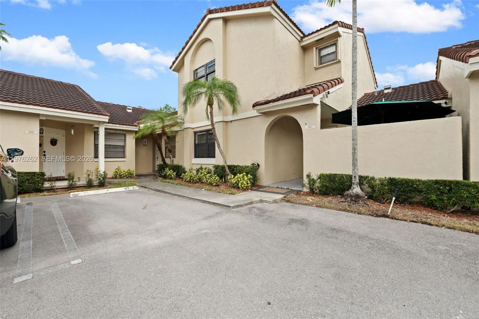 6523 Nw 170th Ln, Hialeah, Florida 33015, Hialeah, Florida 33015, 3 Bedrooms Bedrooms, ,2 BathroomsBathrooms,Residential Lease,For Rent,6523 Nw 170th Ln, Hialeah, Florida 33015,A11976262