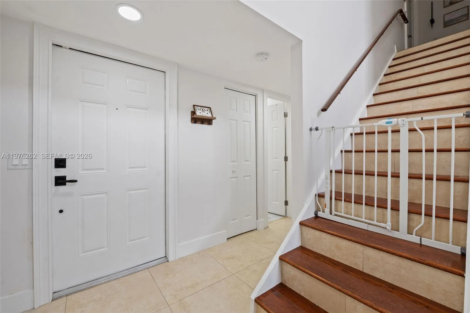 6523 Nw 170th Ln, Hialeah, Florida 33015, Hialeah, Florida 33015, 3 Bedrooms Bedrooms, ,2 BathroomsBathrooms,Residential Lease,For Rent,6523 Nw 170th Ln, Hialeah, Florida 33015,A11976262