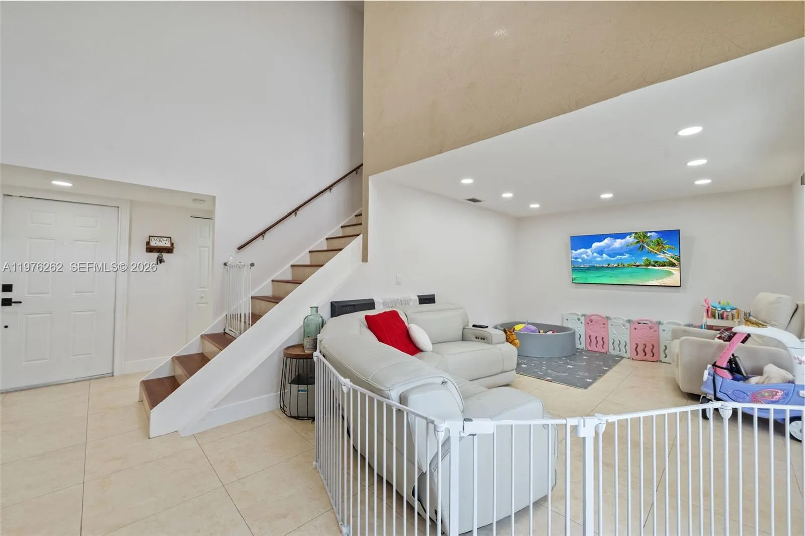 6523 Nw 170th Ln, Hialeah, Florida 33015, Hialeah, Florida 33015, 3 Bedrooms Bedrooms, ,2 BathroomsBathrooms,Residential Lease,For Rent,6523 Nw 170th Ln, Hialeah, Florida 33015,A11976262