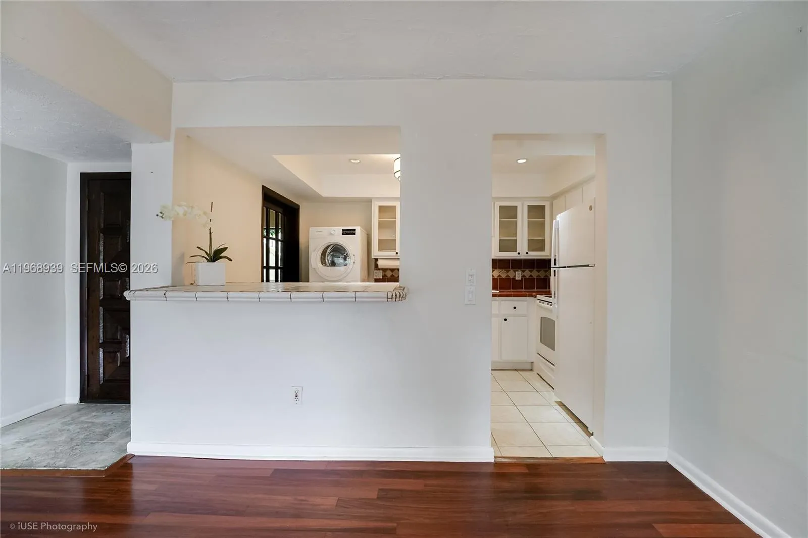 411 Anastasia Ave 303, Coral Gables, Florida 33134, Coral Gables, Florida 33134, 2 Bedrooms Bedrooms, ,2 BathroomsBathrooms,Residential,For Sale,411 Anastasia Ave 303, Coral Gables, Florida 33134,A11968939