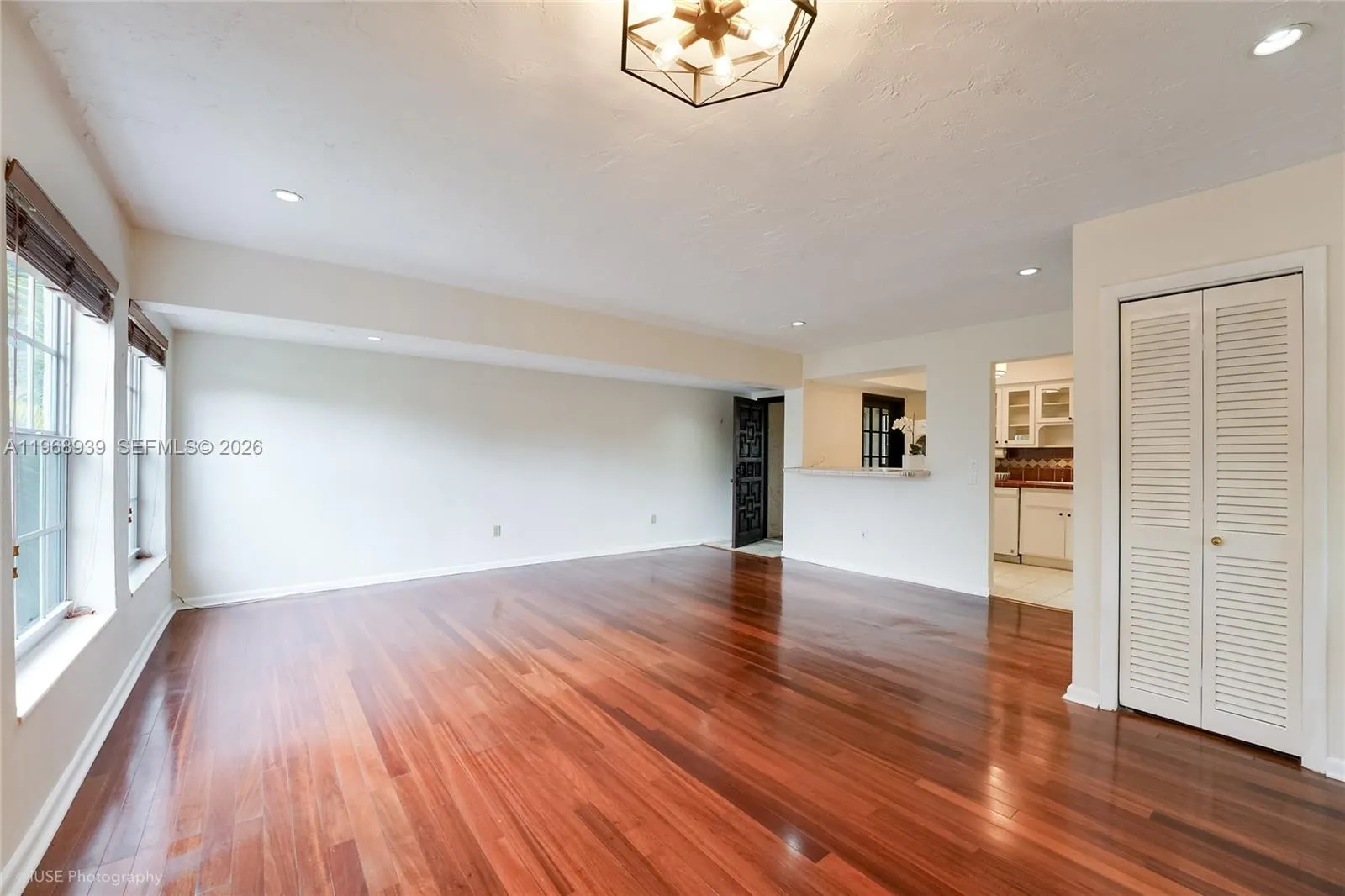 411 Anastasia Ave 303, Coral Gables, Florida 33134, Coral Gables, Florida 33134, 2 Bedrooms Bedrooms, ,2 BathroomsBathrooms,Residential,For Sale,411 Anastasia Ave 303, Coral Gables, Florida 33134,A11968939