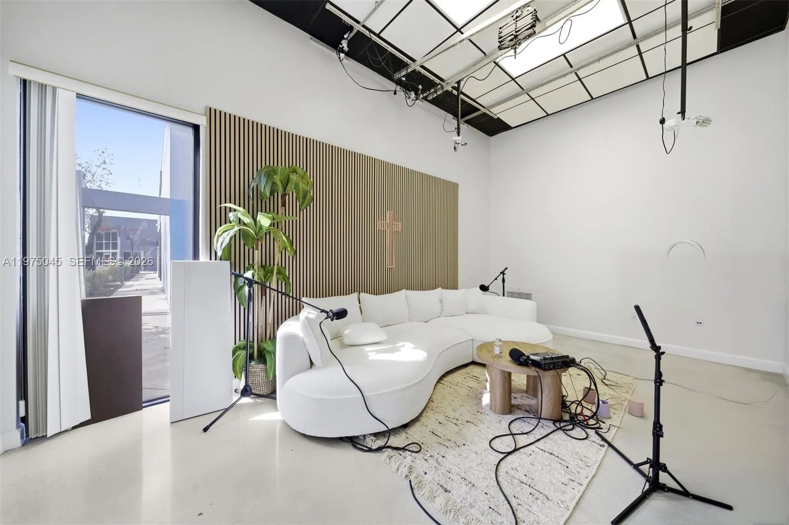 2891 Nw 22nd Ter, Pompano Beach, Florida 33069, Pompano Beach, Florida 33069, ,Commercial Lease,For Rent,2891 Nw 22nd Ter, Pompano Beach, Florida 33069,A11975045