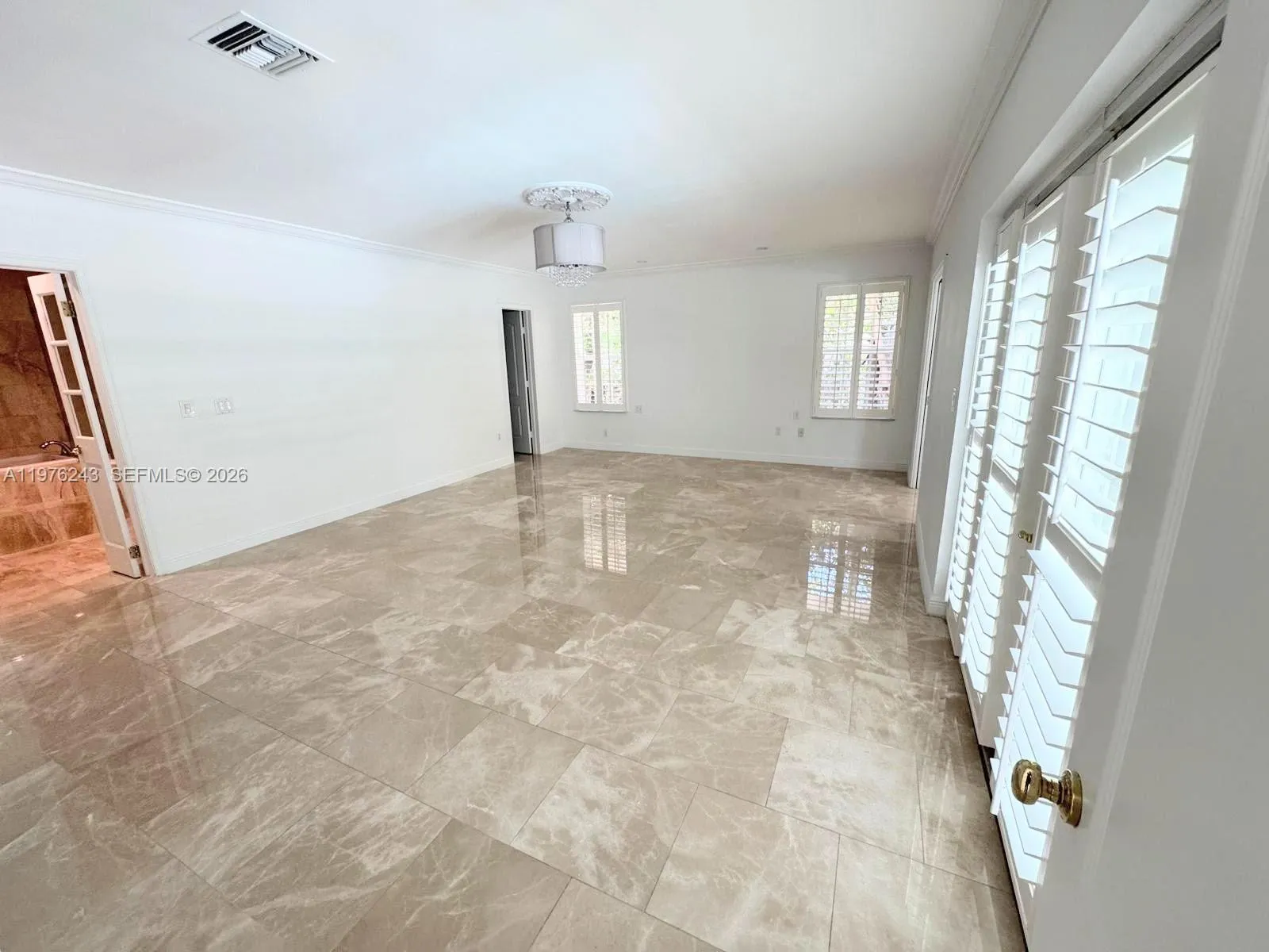 5920 Maynada St 5920, Coral Gables, Florida 33146, Coral Gables, Florida 33146, 5 Bedrooms Bedrooms, ,3 BathroomsBathrooms,Residential Lease,For Rent,5920 Maynada St 5920, Coral Gables, Florida 33146,A11976243