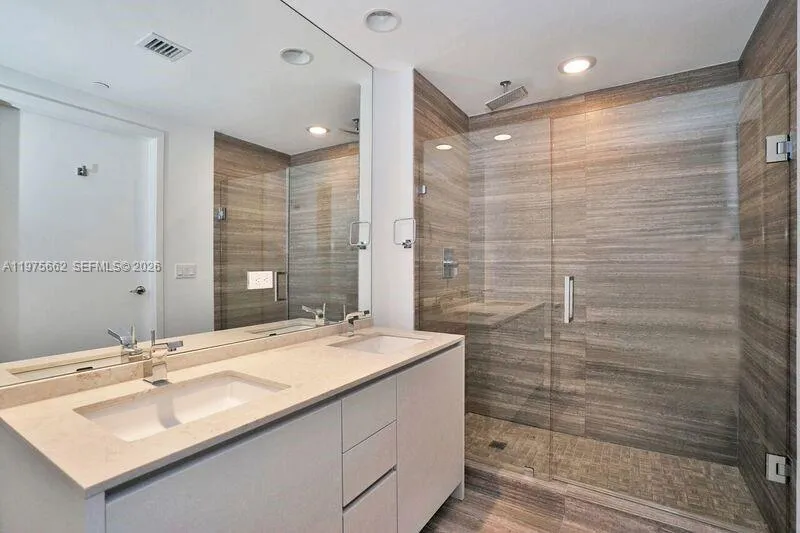 1010 Brickell Ave 3506, Miami, Florida 33131, Miami, Florida 33131, 2 Bedrooms Bedrooms, ,3 BathroomsBathrooms,Residential Lease,For Rent,1010 Brickell Ave 3506, Miami, Florida 33131,A11975662