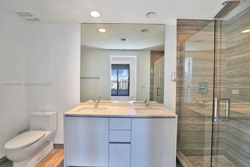1010 Brickell Ave 3506, Miami, Florida 33131, Miami, Florida 33131, 2 Bedrooms Bedrooms, ,3 BathroomsBathrooms,Residential Lease,For Rent,1010 Brickell Ave 3506, Miami, Florida 33131,A11975662
