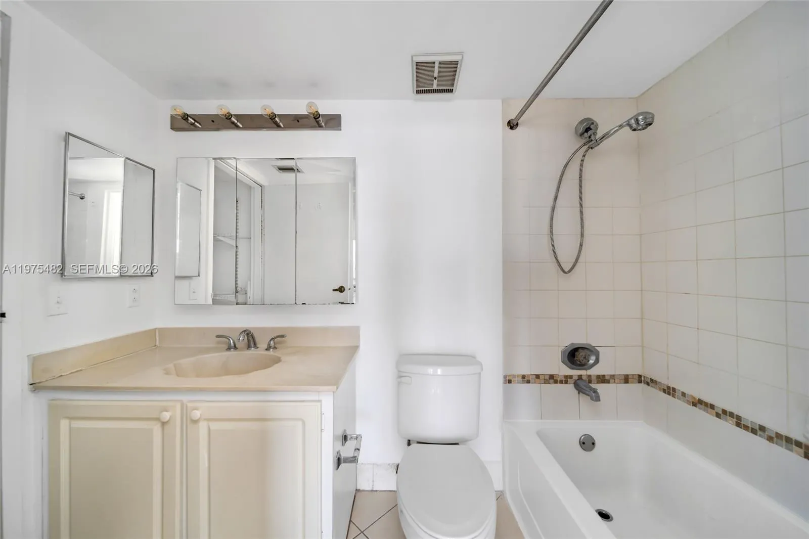 7601 E Treasure Dr 1917, North Bay Village, Florid, North Bay Village, Florida 33141, 2 Bedrooms Bedrooms, ,2 BathroomsBathrooms,Residential Lease,For Rent,7601 E Treasure Dr 1917, North Bay Village, Florid,A11975482