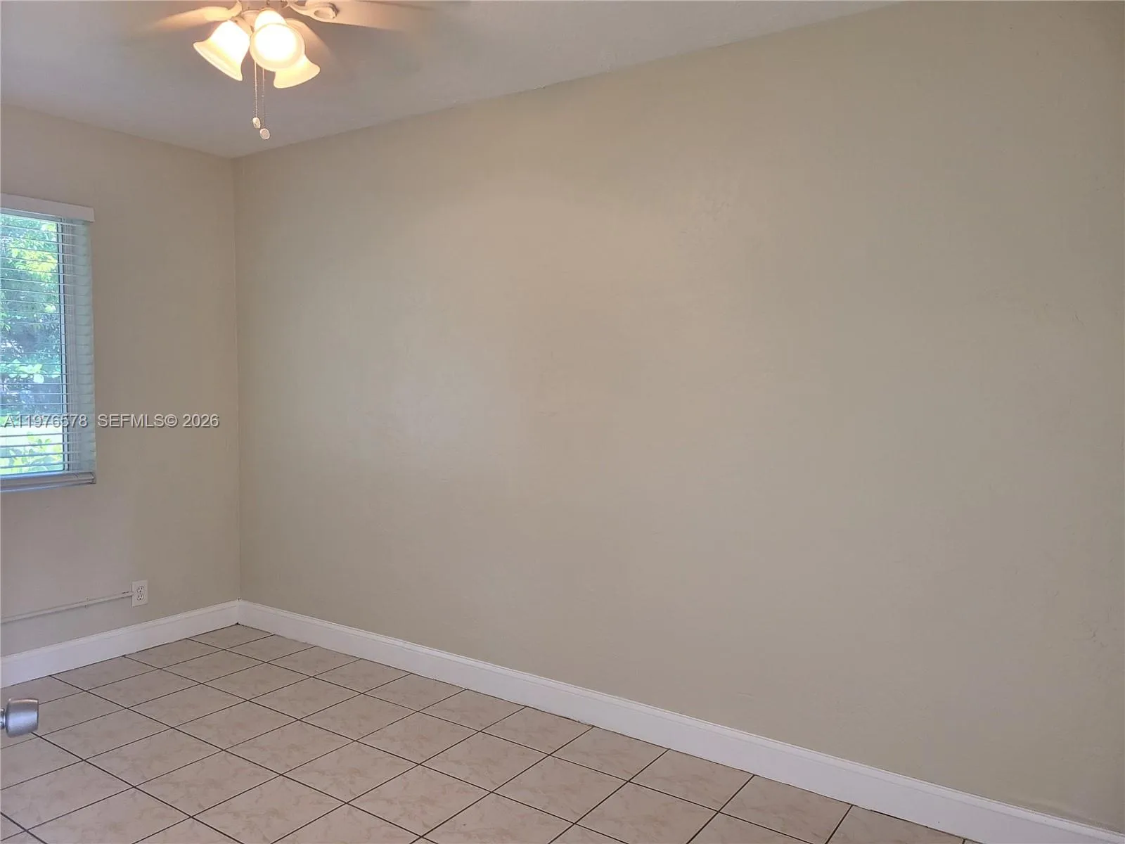 1005 N 18th Ct 3, Hollywood, Florida 33020, Hollywood, Florida 33020, 1 Bedroom Bedrooms, ,1 BathroomBathrooms,Residential Lease,For Rent,1005 N 18th Ct 3, Hollywood, Florida 33020,A11976578