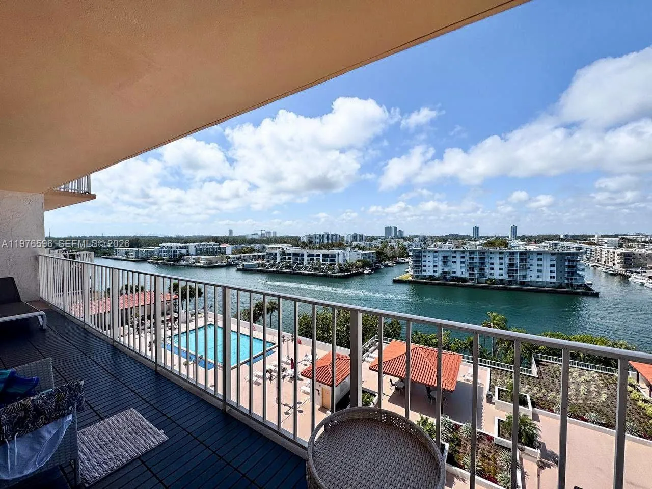 290 174th St 902, Sunny Isles Beach, Florida 33160, Sunny Isles Beach, Florida 33160, 1 Bedroom Bedrooms, ,2 BathroomsBathrooms,Residential Lease,For Rent,290 174th St 902, Sunny Isles Beach, Florida 33160,A11976596