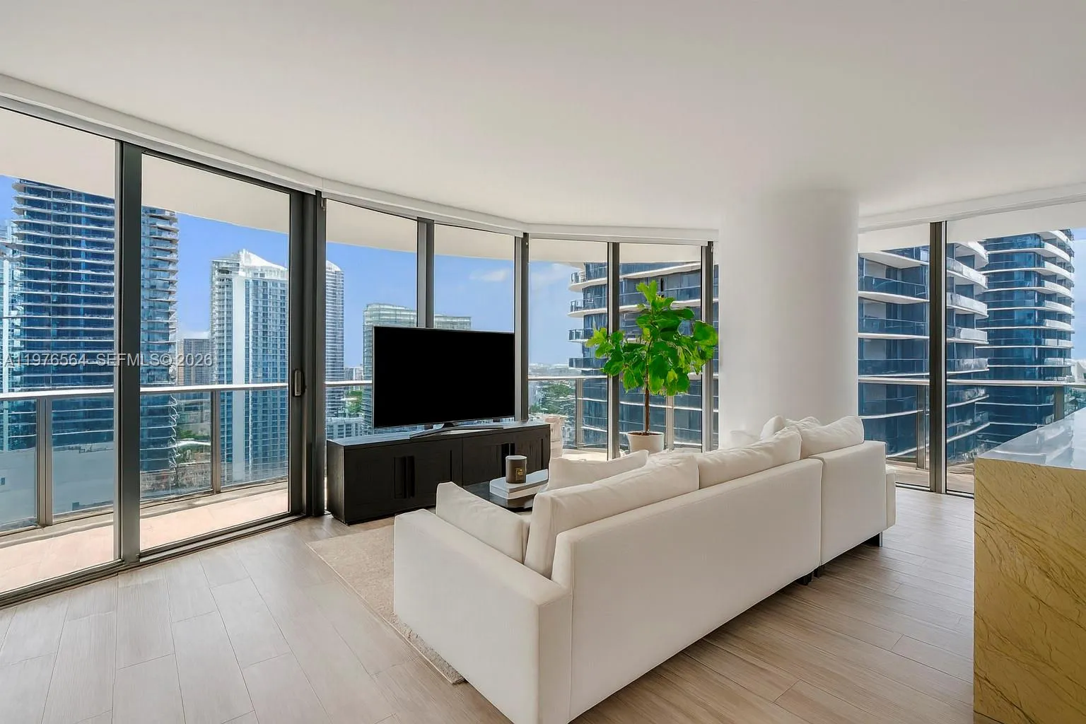 801 S Miami Ave 2901, Miami, Florida 33130, Miami, Florida 33130, 3 Bedrooms Bedrooms, ,4 BathroomsBathrooms,Residential,For Sale,801 S Miami Ave 2901, Miami, Florida 33130,A11976564