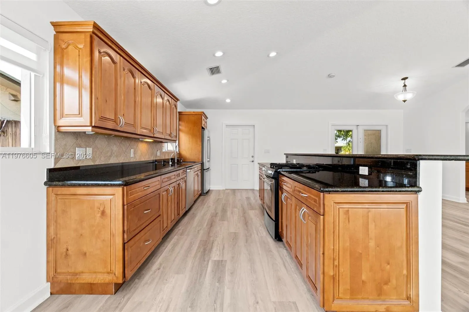 947 Nautilus Isle 0, Dania Beach, Florida 33004, Dania Beach, Florida 33004, 2 Bedrooms Bedrooms, ,2 BathroomsBathrooms,Residential Lease,For Rent,947 Nautilus Isle 0, Dania Beach, Florida 33004,A11976605