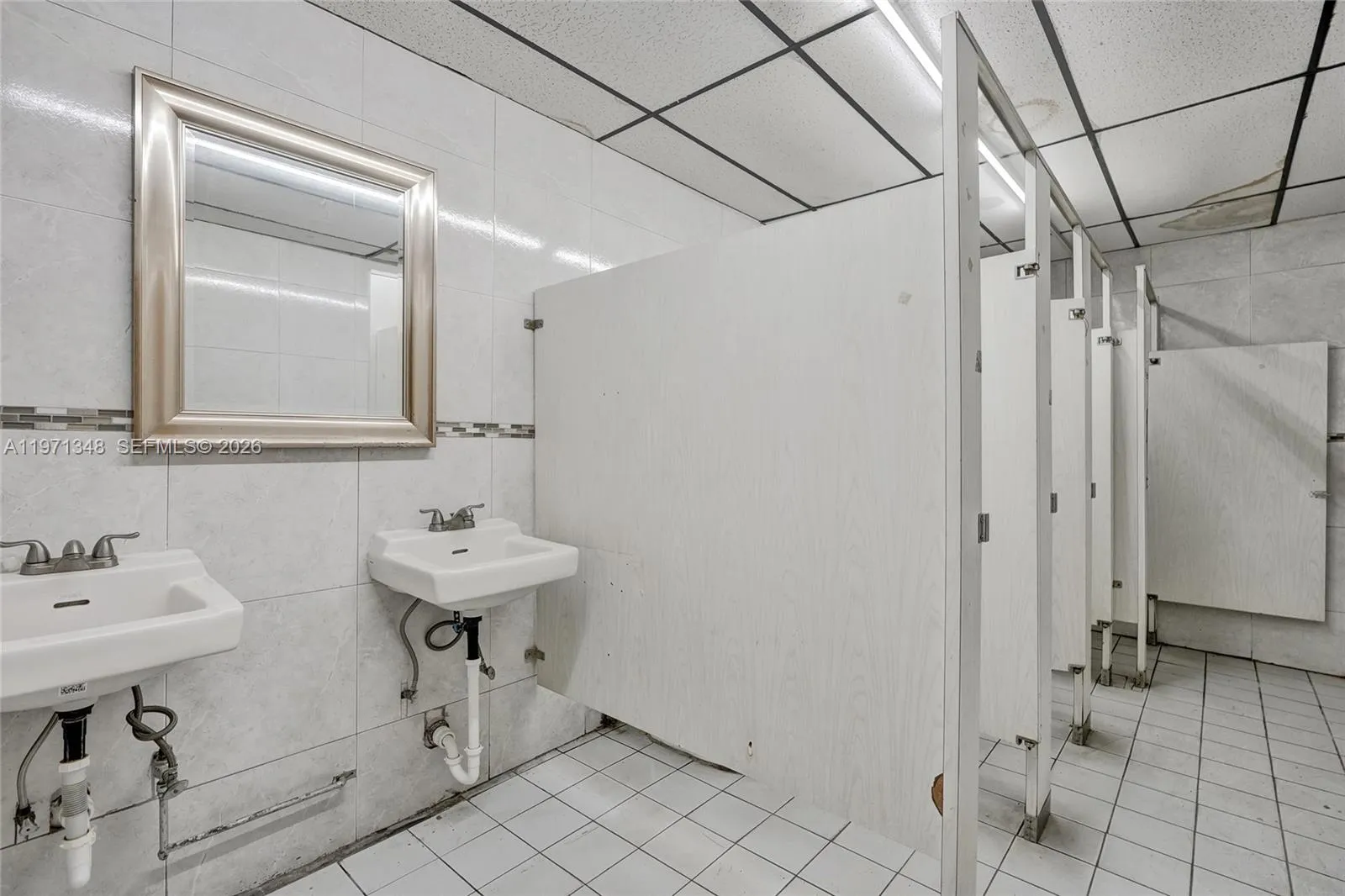 2990 W Sunrise Blvd, Fort Lauderdale, Florida 3331, Fort Lauderdale, Florida 33311, ,Commercial Sale,For Sale,2990 W Sunrise Blvd, Fort Lauderdale, Florida 3331,A11971348