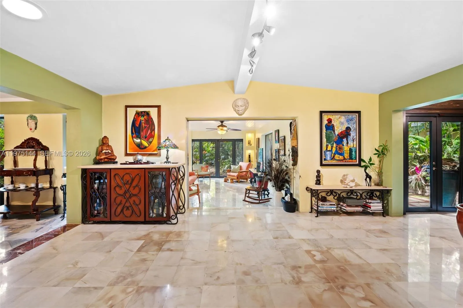 3820 Plaza St, Miami, Florida 33133, Miami, Florida 33133, 2 Bedrooms Bedrooms, ,2 BathroomsBathrooms,Residential,For Sale,3820 Plaza St, Miami, Florida 33133,A11975144