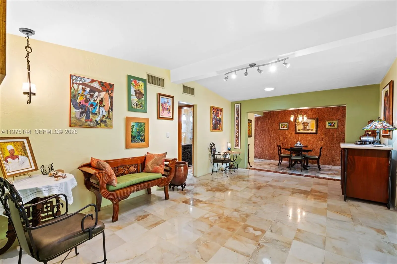 3820 Plaza St, Miami, Florida 33133, Miami, Florida 33133, 2 Bedrooms Bedrooms, ,2 BathroomsBathrooms,Residential,For Sale,3820 Plaza St, Miami, Florida 33133,A11975144