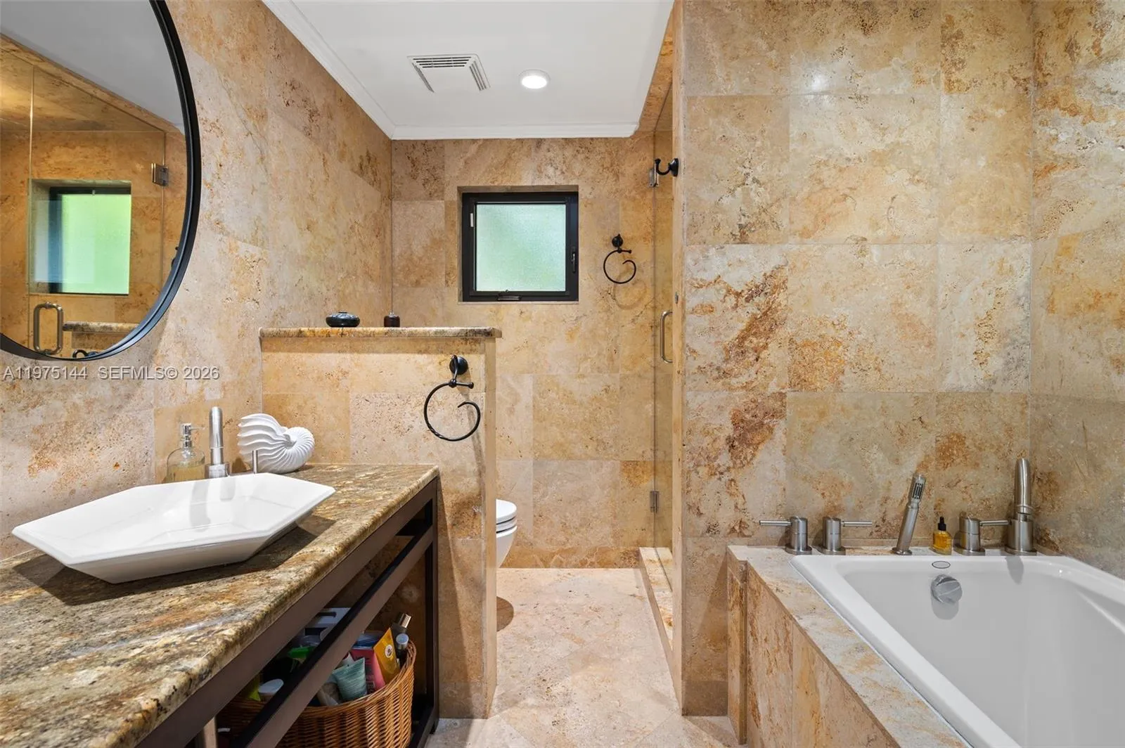 3820 Plaza St, Miami, Florida 33133, Miami, Florida 33133, 2 Bedrooms Bedrooms, ,2 BathroomsBathrooms,Residential,For Sale,3820 Plaza St, Miami, Florida 33133,A11975144