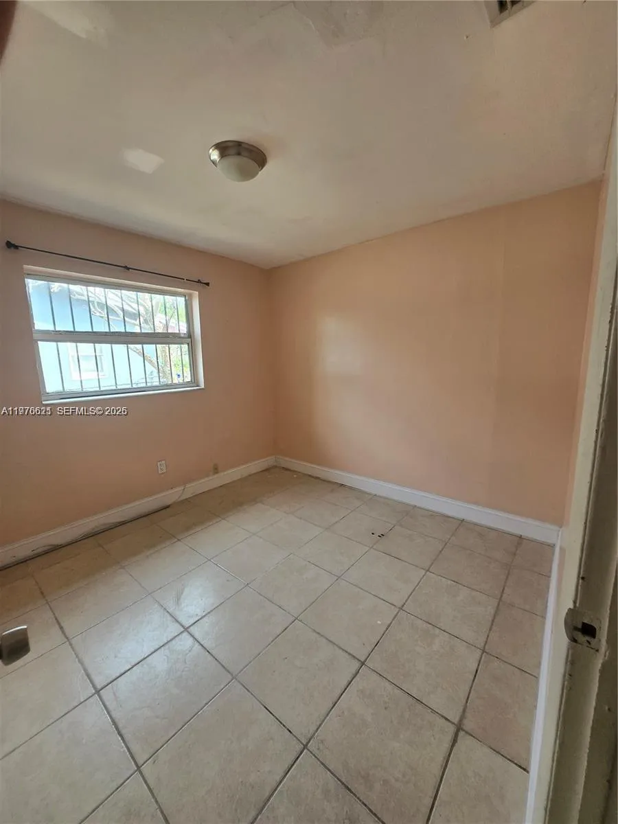 2111 Nw 26th Ave 2111, Fort Lauderdale, Florida 33, Fort Lauderdale, Florida 33311, 3 Bedrooms Bedrooms, ,1 BathroomBathrooms,Residential Lease,For Rent,2111 Nw 26th Ave 2111, Fort Lauderdale, Florida 33,A11976621