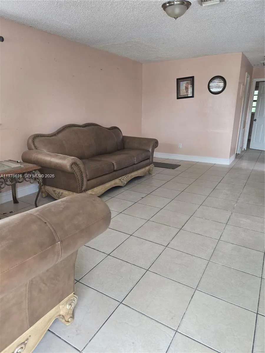 2111 Nw 26th Ave 2111, Fort Lauderdale, Florida 33, Fort Lauderdale, Florida 33311, 3 Bedrooms Bedrooms, ,1 BathroomBathrooms,Residential Lease,For Rent,2111 Nw 26th Ave 2111, Fort Lauderdale, Florida 33,A11976621