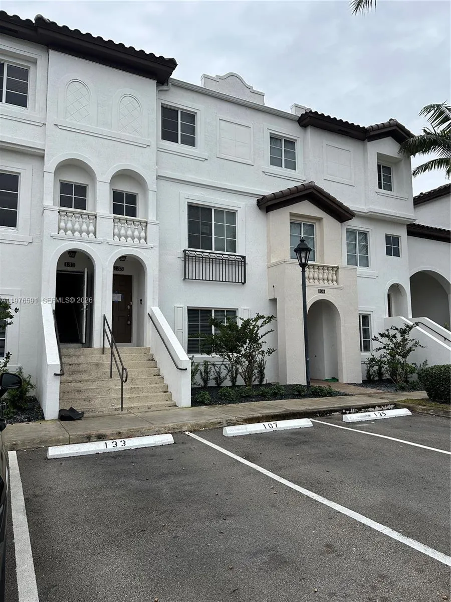12430 Sw 50th St 131, Miramar, Florida 33027, Miramar, Florida 33027, 3 Bedrooms Bedrooms, ,2 BathroomsBathrooms,Residential,For Sale,12430 Sw 50th St 131, Miramar, Florida 33027,A11976591