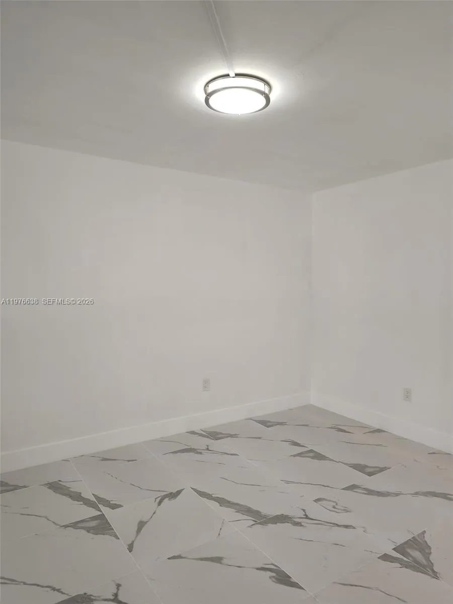 655 Eldron Dr 31, Miami Springs, Florida 33166, Miami Springs, Florida 33166, 1 Bedroom Bedrooms, ,1 BathroomBathrooms,Residential Lease,For Rent,655 Eldron Dr 31, Miami Springs, Florida 33166,A11976638