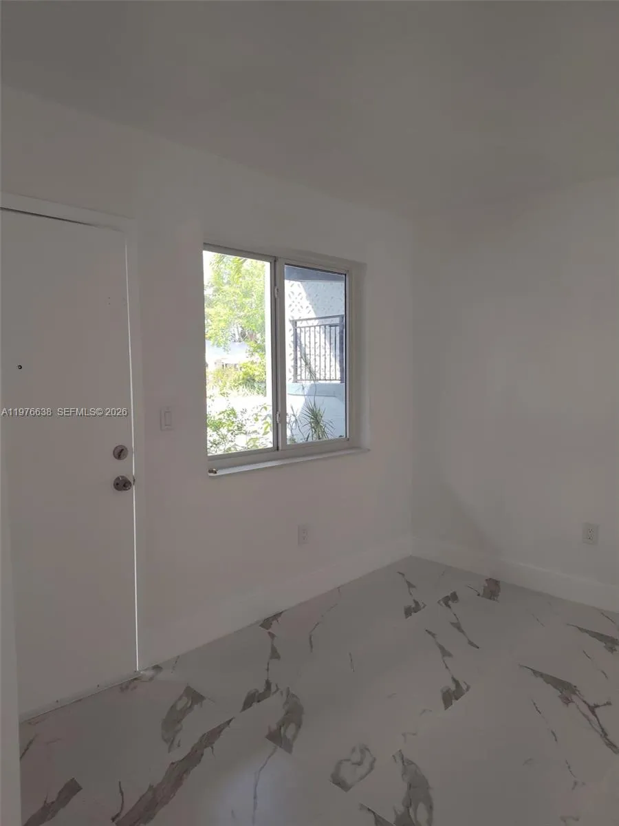 655 Eldron Dr 31, Miami Springs, Florida 33166, Miami Springs, Florida 33166, 1 Bedroom Bedrooms, ,1 BathroomBathrooms,Residential Lease,For Rent,655 Eldron Dr 31, Miami Springs, Florida 33166,A11976638