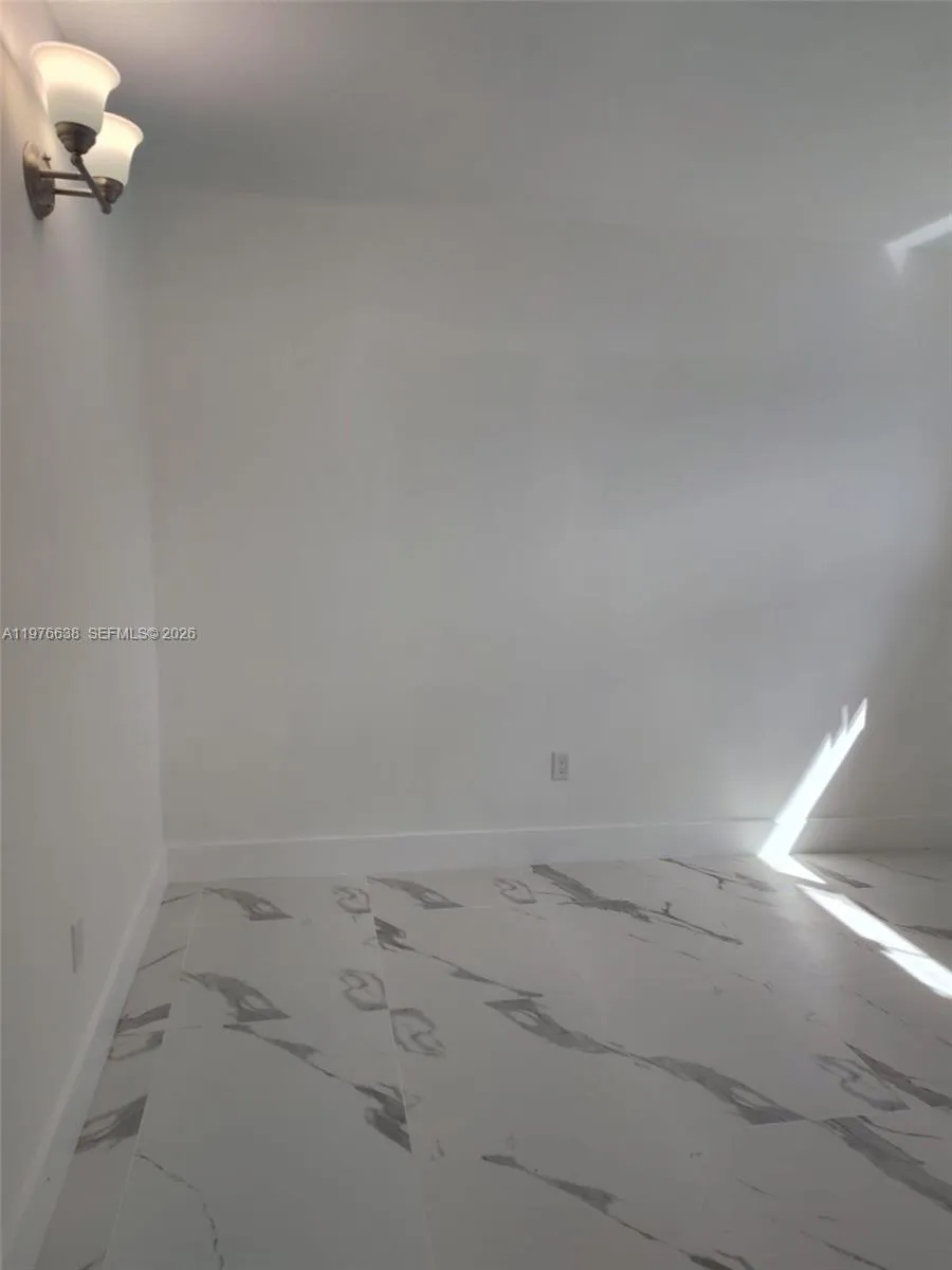 655 Eldron Dr 31, Miami Springs, Florida 33166, Miami Springs, Florida 33166, 1 Bedroom Bedrooms, ,1 BathroomBathrooms,Residential Lease,For Rent,655 Eldron Dr 31, Miami Springs, Florida 33166,A11976638