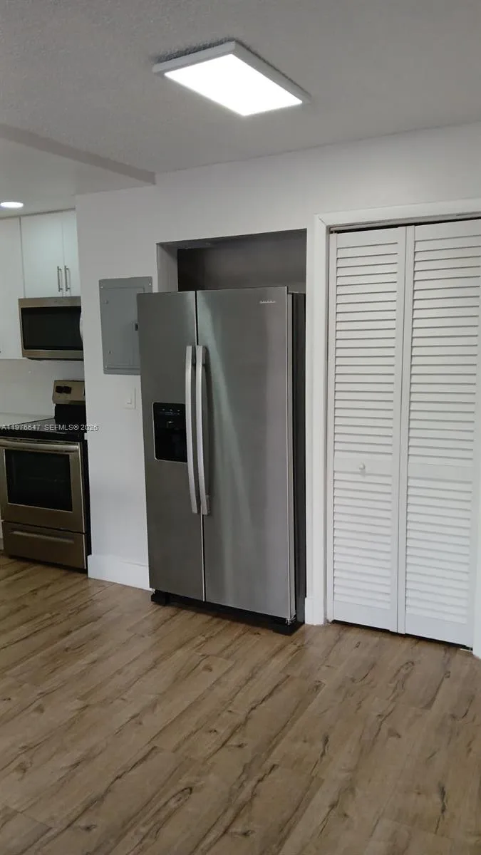 8820 Fontainebleau Blvd 302, Miami, Florida 33172, Miami, Florida 33172, 2 Bedrooms Bedrooms, ,2 BathroomsBathrooms,Residential Lease,For Rent,8820 Fontainebleau Blvd 302, Miami, Florida 33172,A11976647