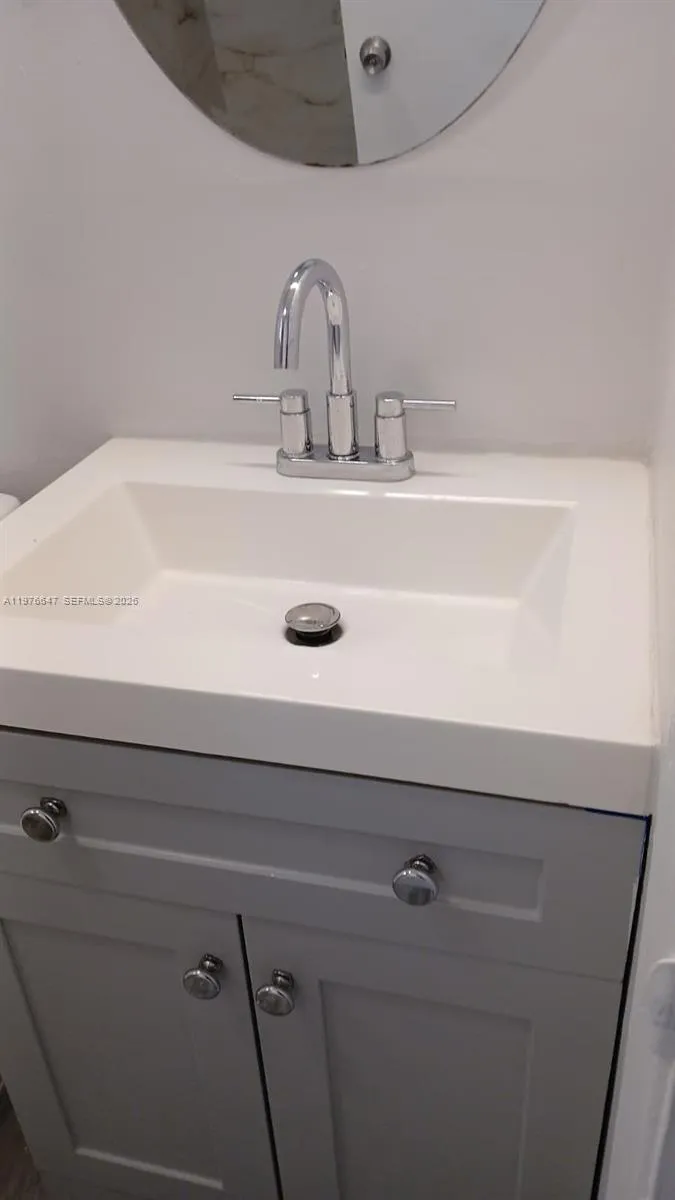 8820 Fontainebleau Blvd 302, Miami, Florida 33172, Miami, Florida 33172, 2 Bedrooms Bedrooms, ,2 BathroomsBathrooms,Residential Lease,For Rent,8820 Fontainebleau Blvd 302, Miami, Florida 33172,A11976647