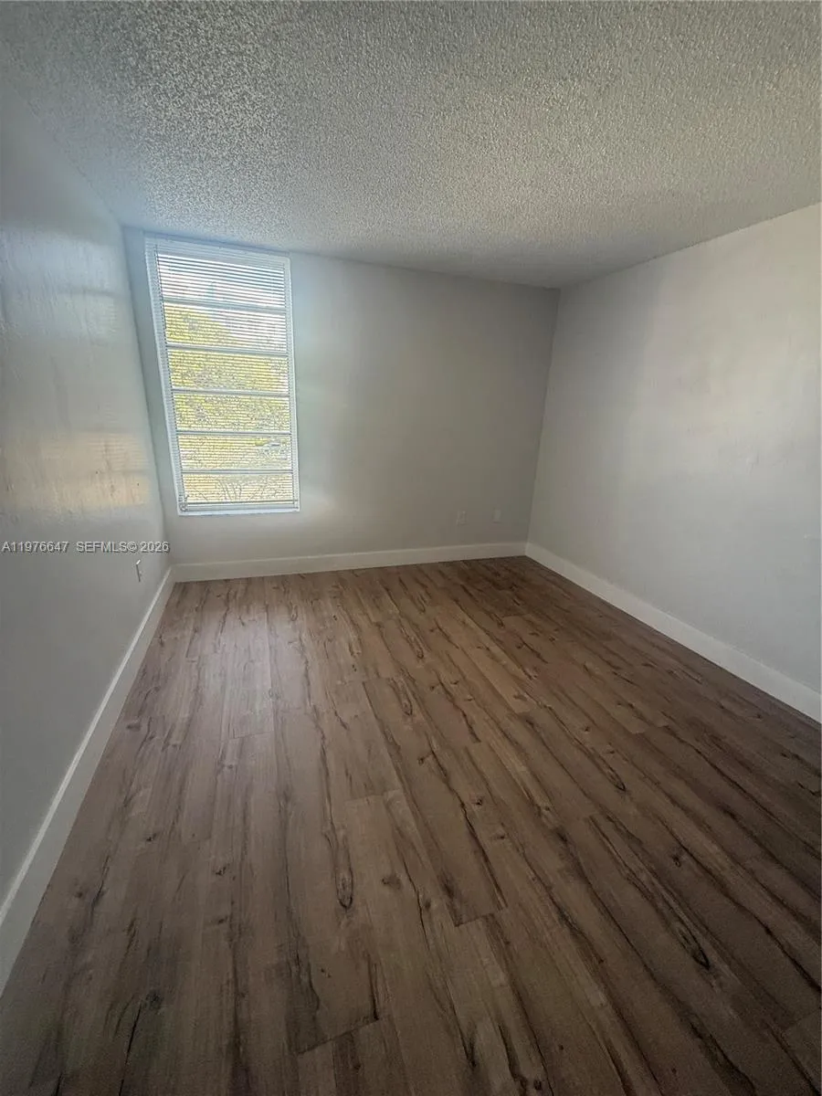 8820 Fontainebleau Blvd 302, Miami, Florida 33172, Miami, Florida 33172, 2 Bedrooms Bedrooms, ,2 BathroomsBathrooms,Residential Lease,For Rent,8820 Fontainebleau Blvd 302, Miami, Florida 33172,A11976647