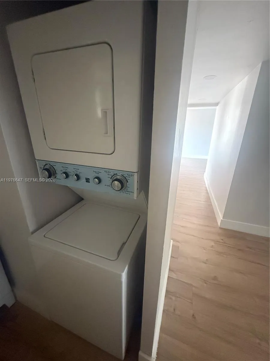 8820 Fontainebleau Blvd 302, Miami, Florida 33172, Miami, Florida 33172, 2 Bedrooms Bedrooms, ,2 BathroomsBathrooms,Residential Lease,For Rent,8820 Fontainebleau Blvd 302, Miami, Florida 33172,A11976647