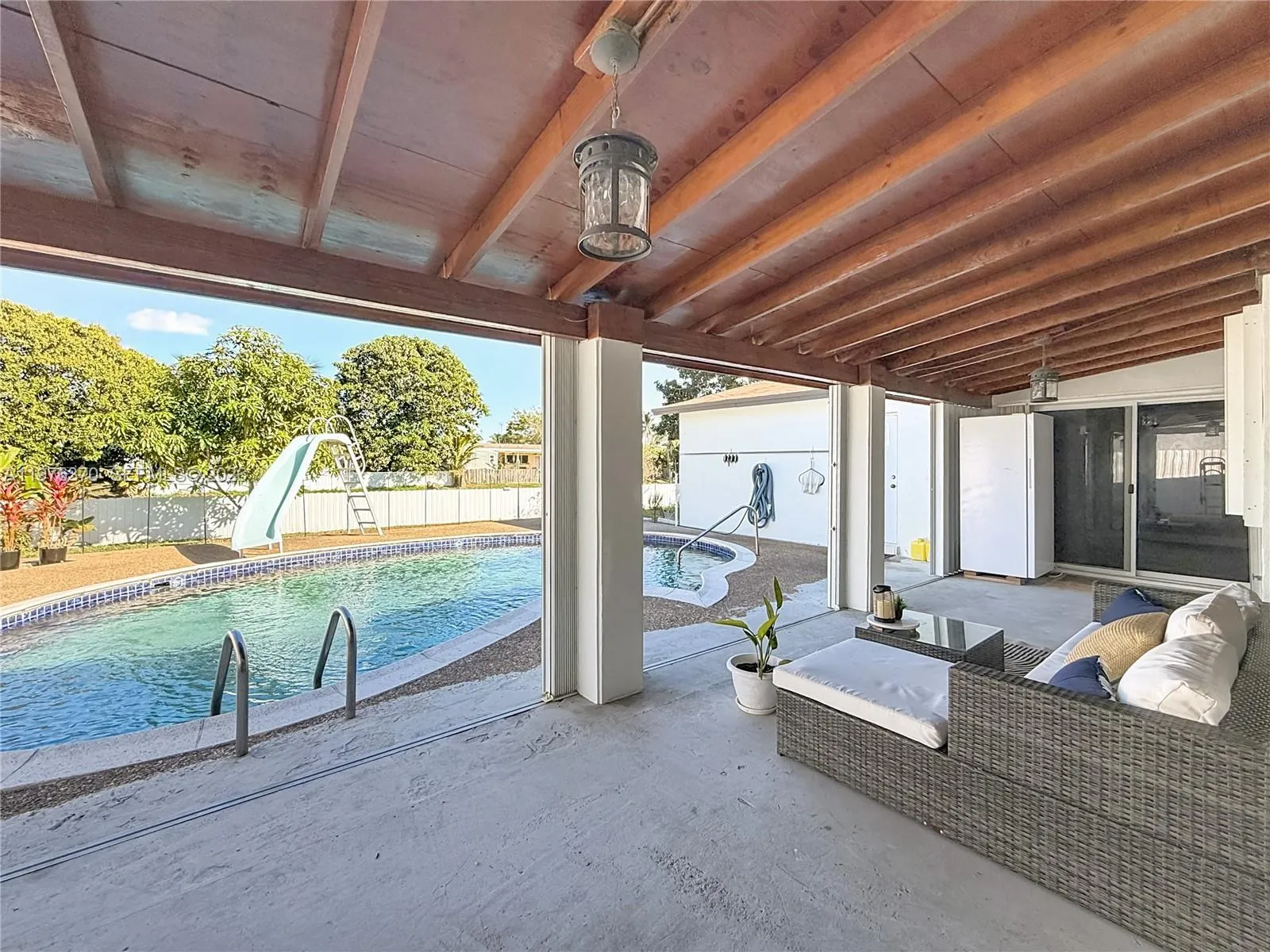 2913 Dolphin Dr, Miramar, Florida 33025, Miramar, Florida 33025, 4 Bedrooms Bedrooms, ,2 BathroomsBathrooms,Residential,For Sale,2913 Dolphin Dr, Miramar, Florida 33025,A11976370